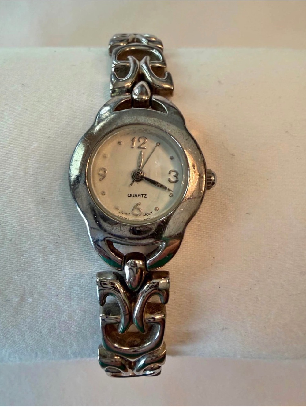 Silver-tone Women's Quartz Bracelet Watch - Silver